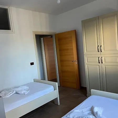 Apartment Golem Ap 8